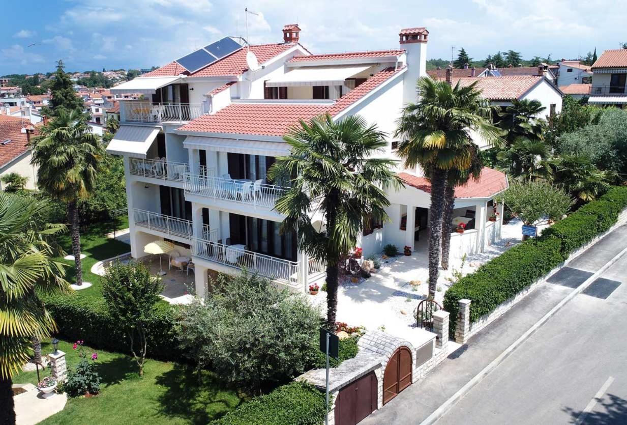 Apartments Mina Poreč Exterior foto