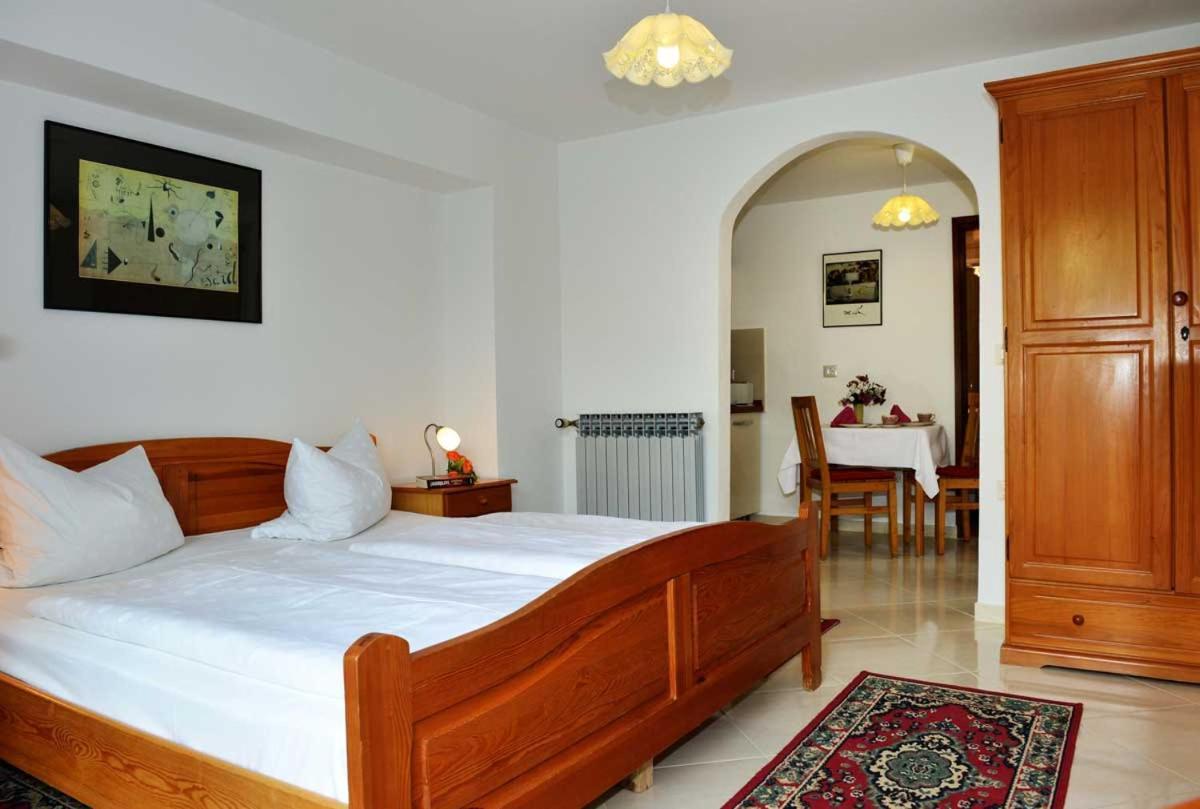 Apartments Mina Poreč Exterior foto