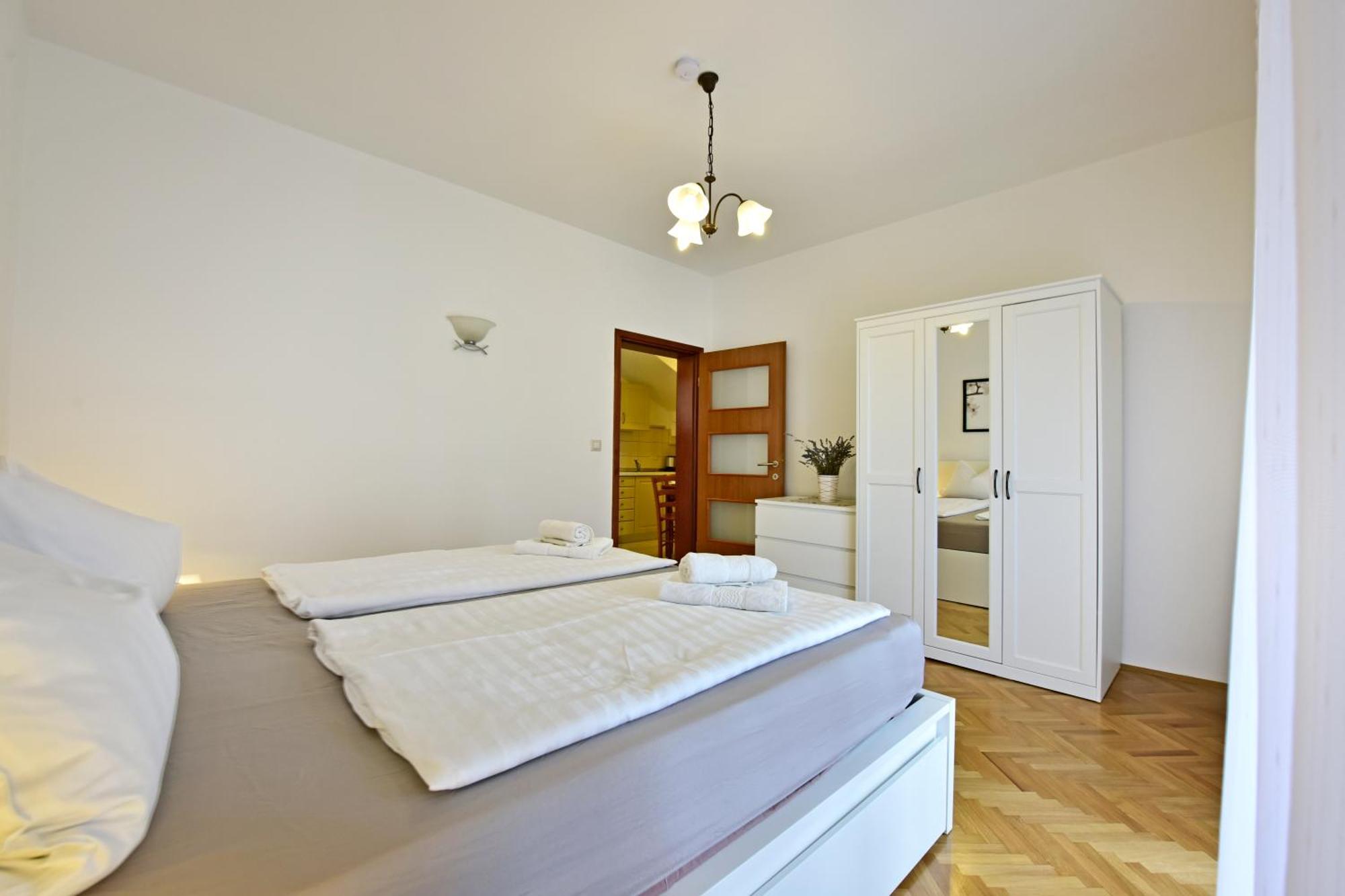 Apartments Mina Poreč Zimmer foto